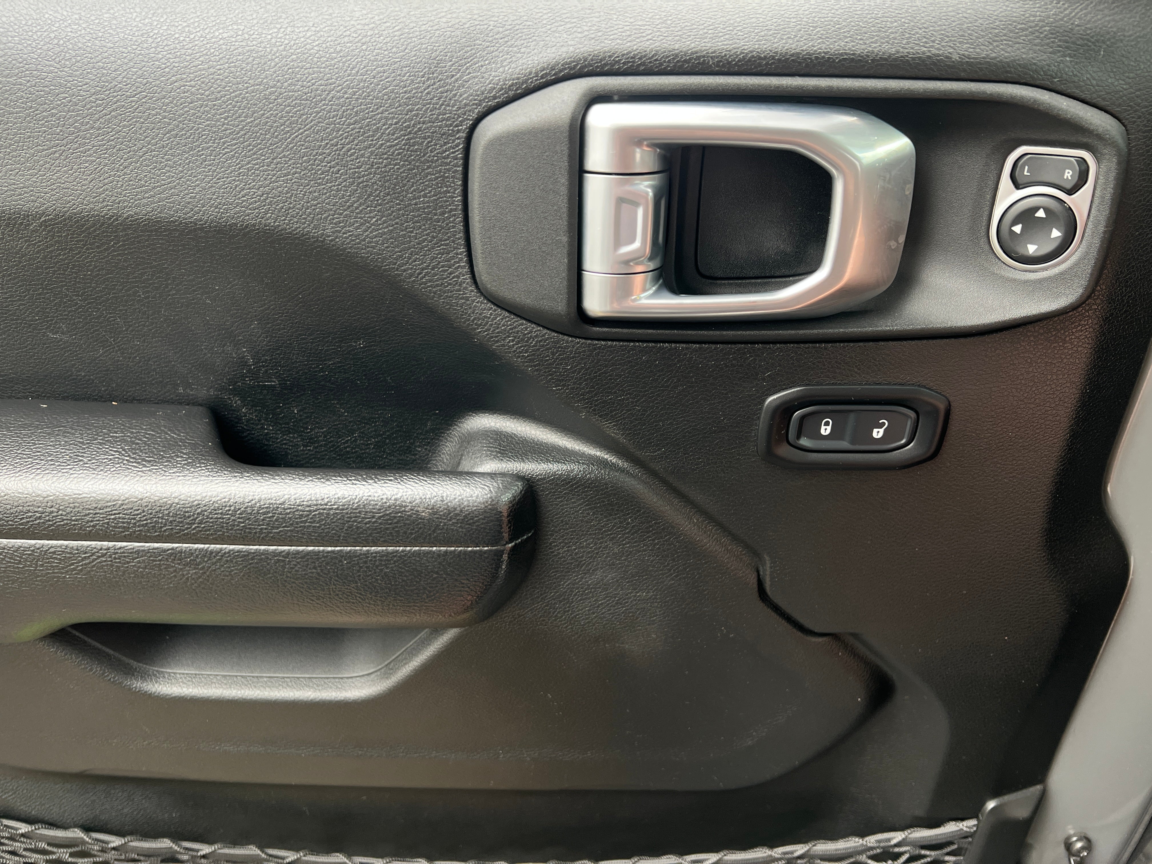 jeep wrangler unlimited 2022 1C4HJXDNXNW208129 image jeep wrangler unlimited 2022 1C4HJXDNXNW208129 image